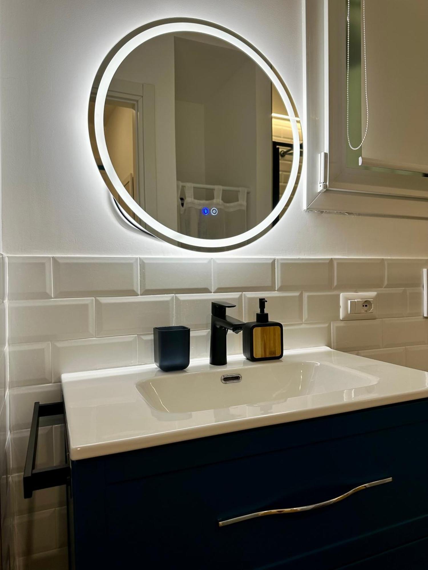 Lr Deluxe - Porta Venezia - Bilocale Con Giardino Privato * Milano