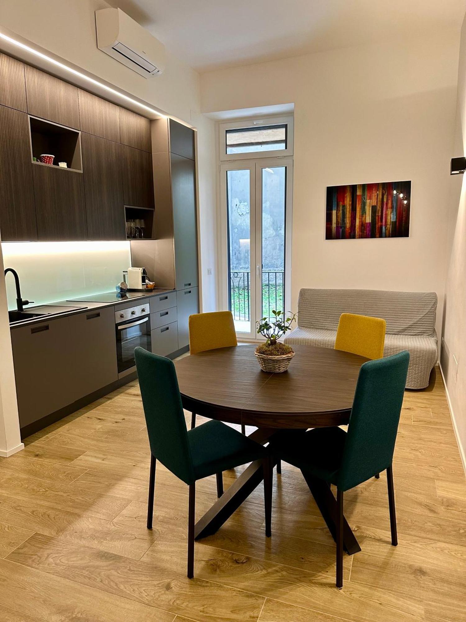 Appartamento Lr Deluxe - Porta Venezia - Bilocale Con Giardino Privato *
